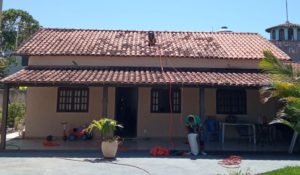 pintura f 1 300x175 - Pintura externa de casas em Itaboraí - Chame a Sermax Services de Telhados.